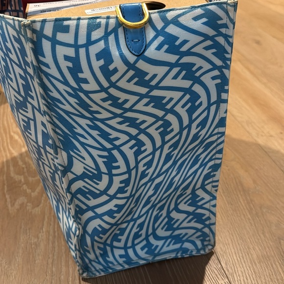 Preloved Fendi Blue and White Canvas Tote Bag - Picture 2 of 16